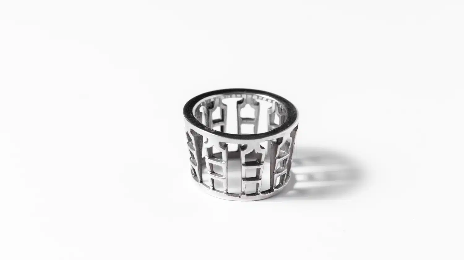 Dora Kounakis Jewelry 12.webp